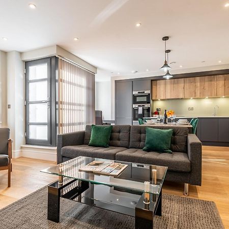 Bond House By Celador Apartments Рединг Екстериор снимка