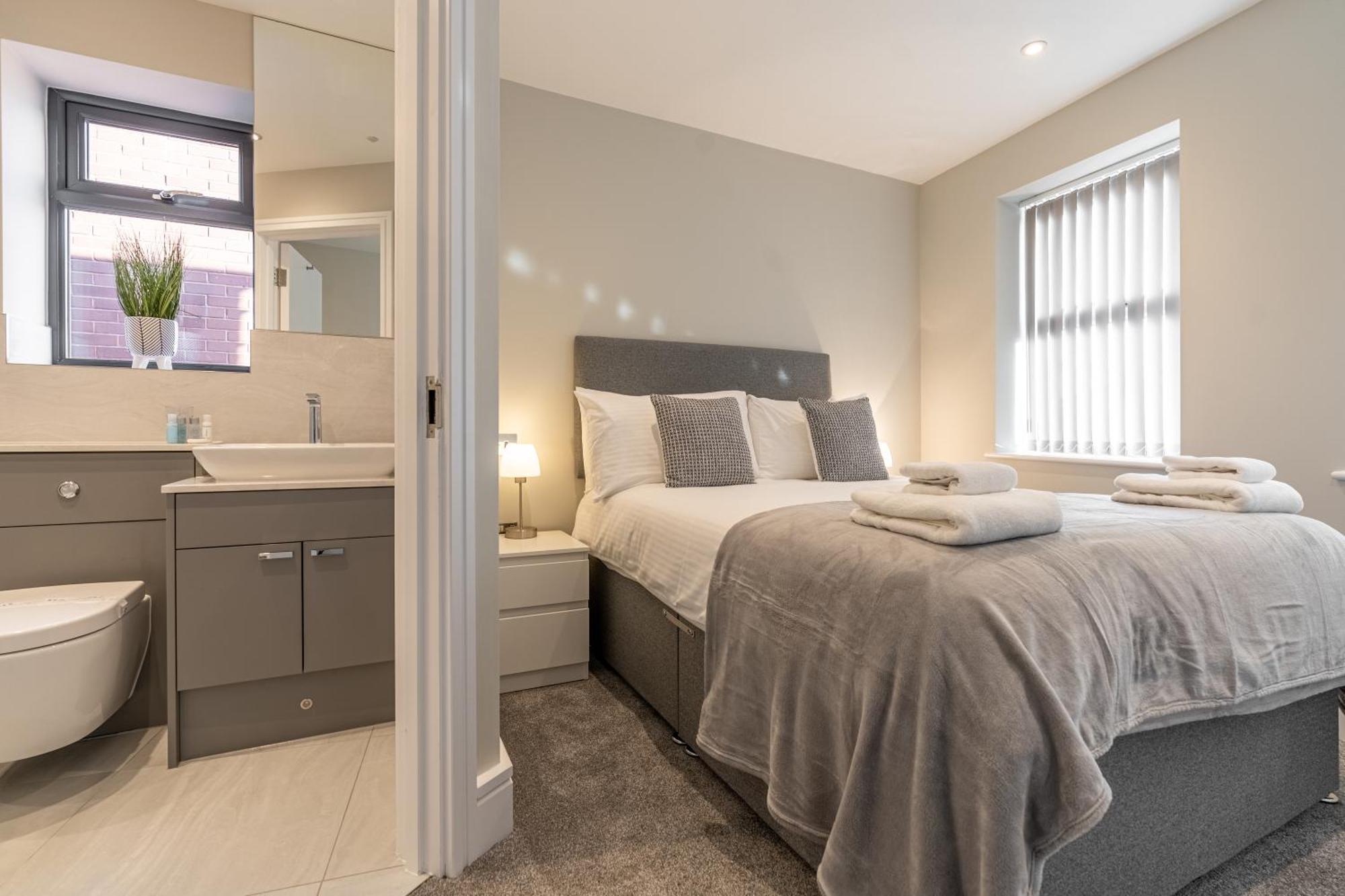 Bond House By Celador Apartments Рединг Екстериор снимка