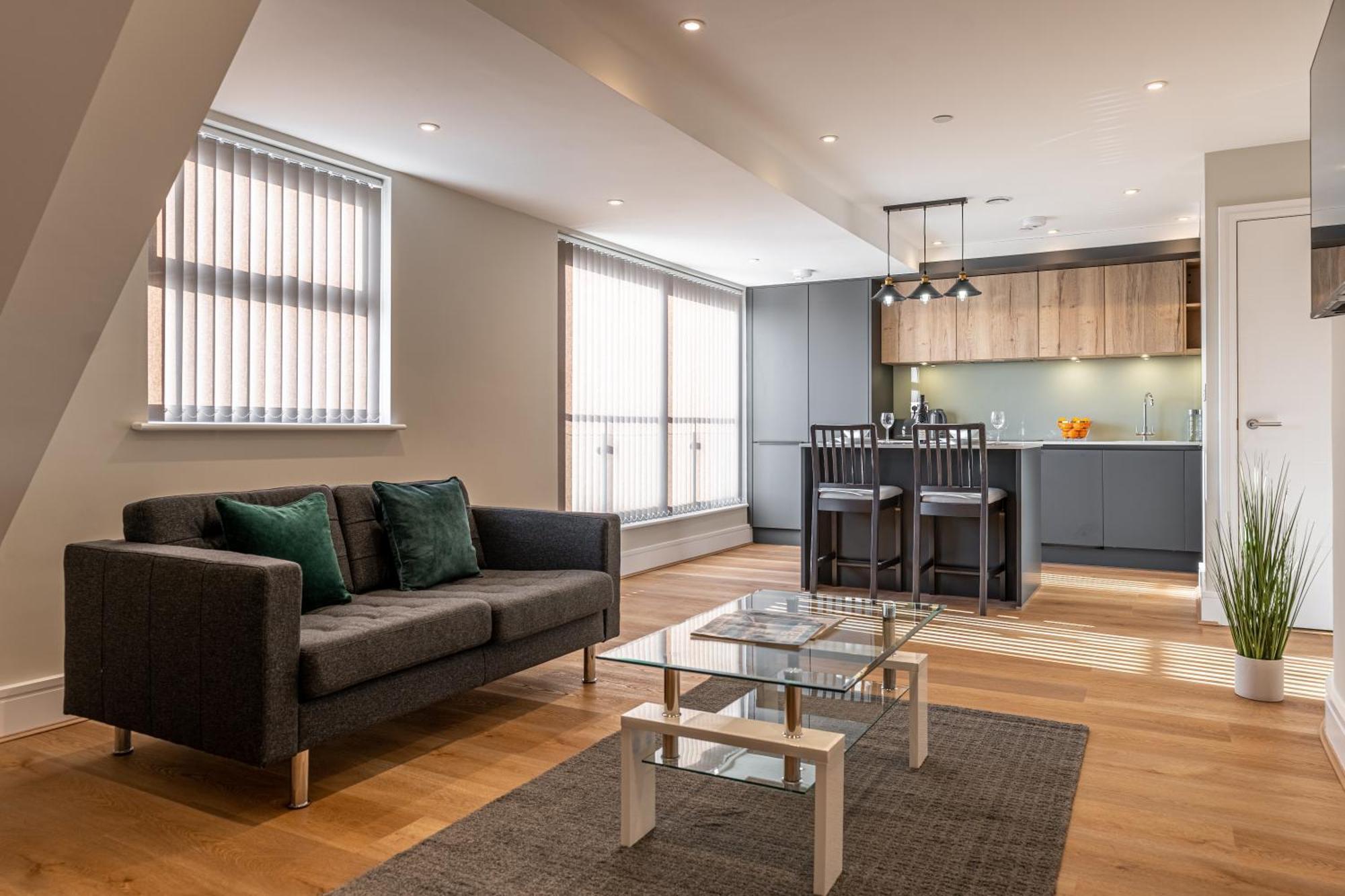Bond House By Celador Apartments Рединг Екстериор снимка