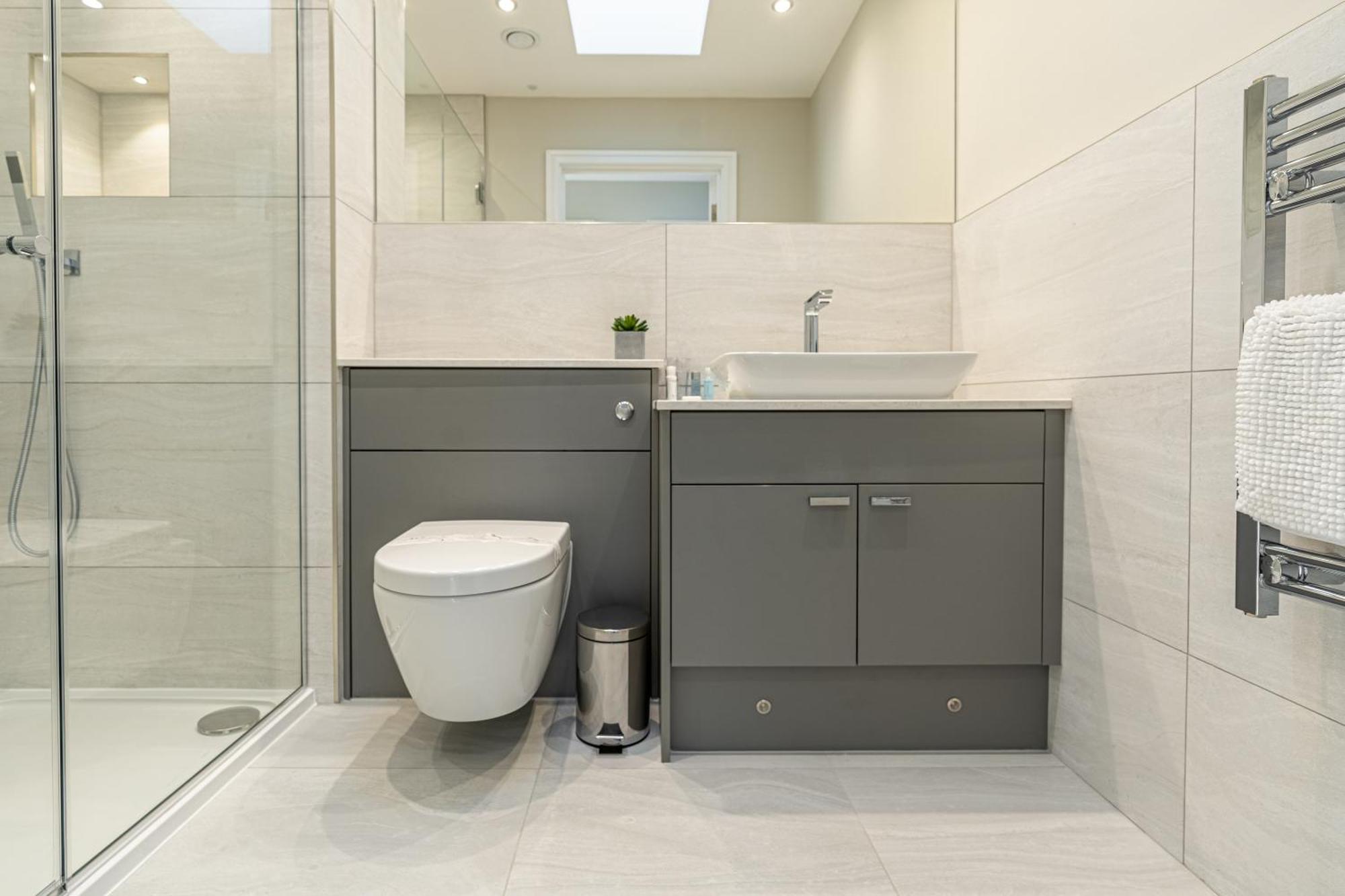 Bond House By Celador Apartments Рединг Екстериор снимка
