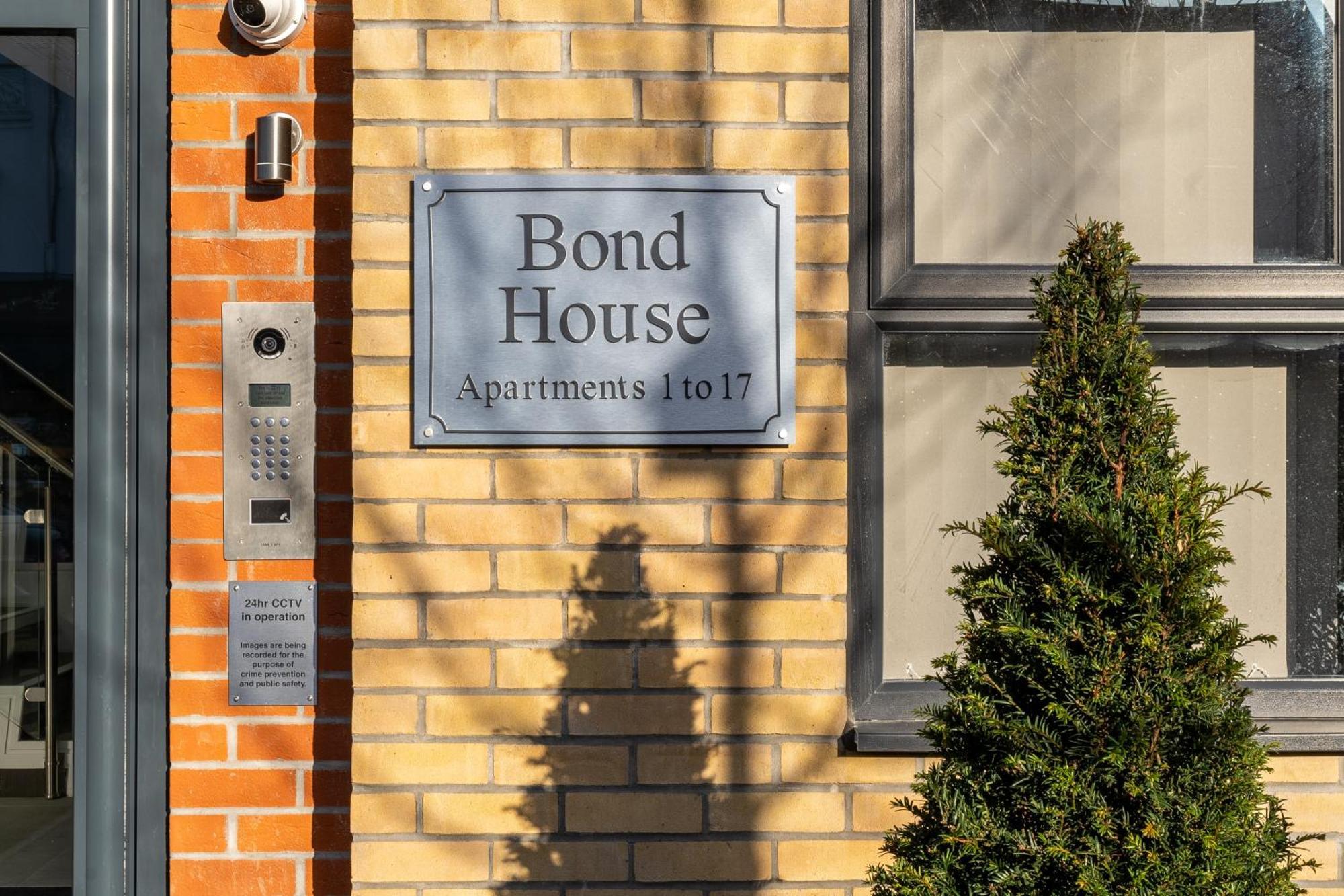 Bond House By Celador Apartments Рединг Екстериор снимка