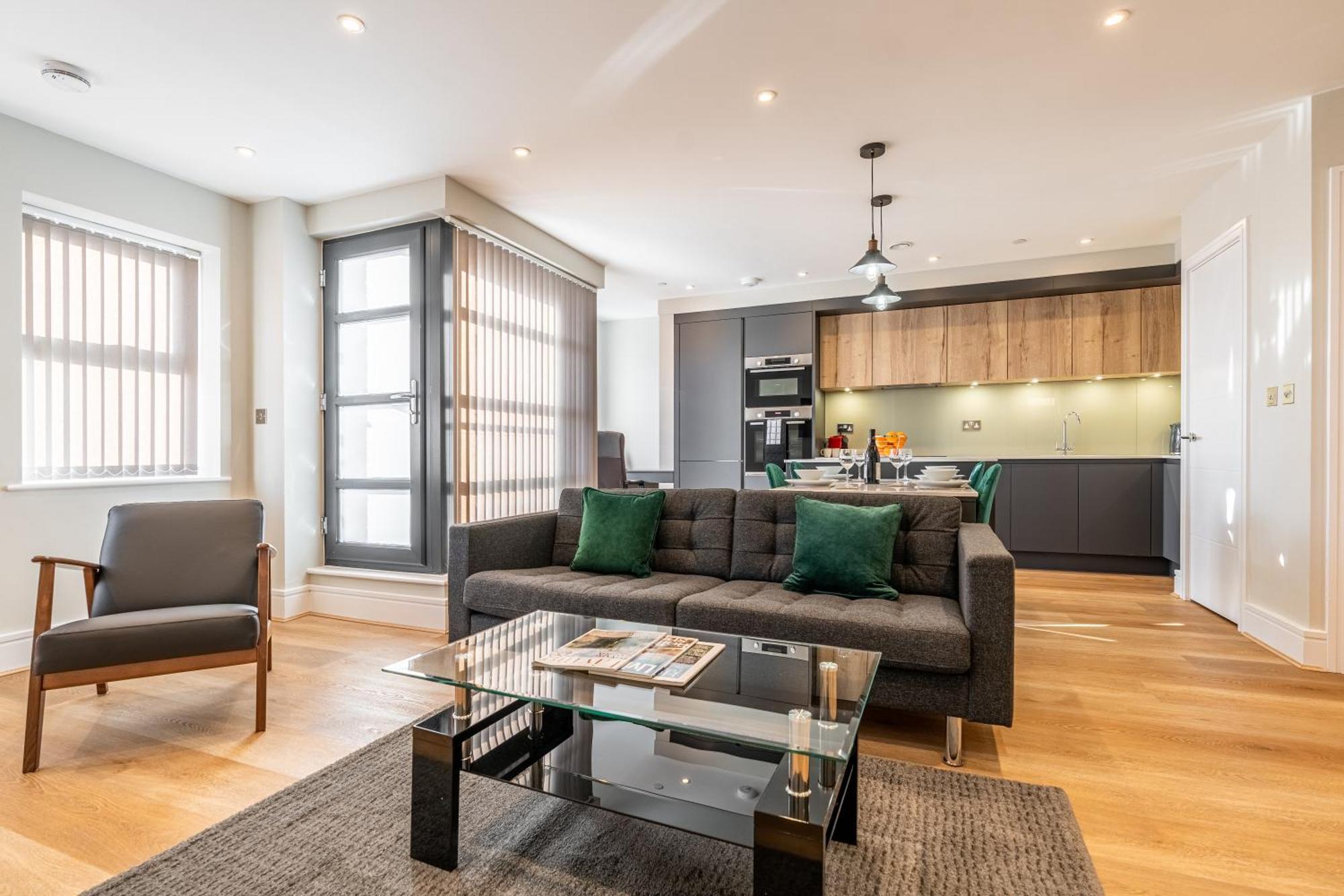 Bond House By Celador Apartments Рединг Екстериор снимка