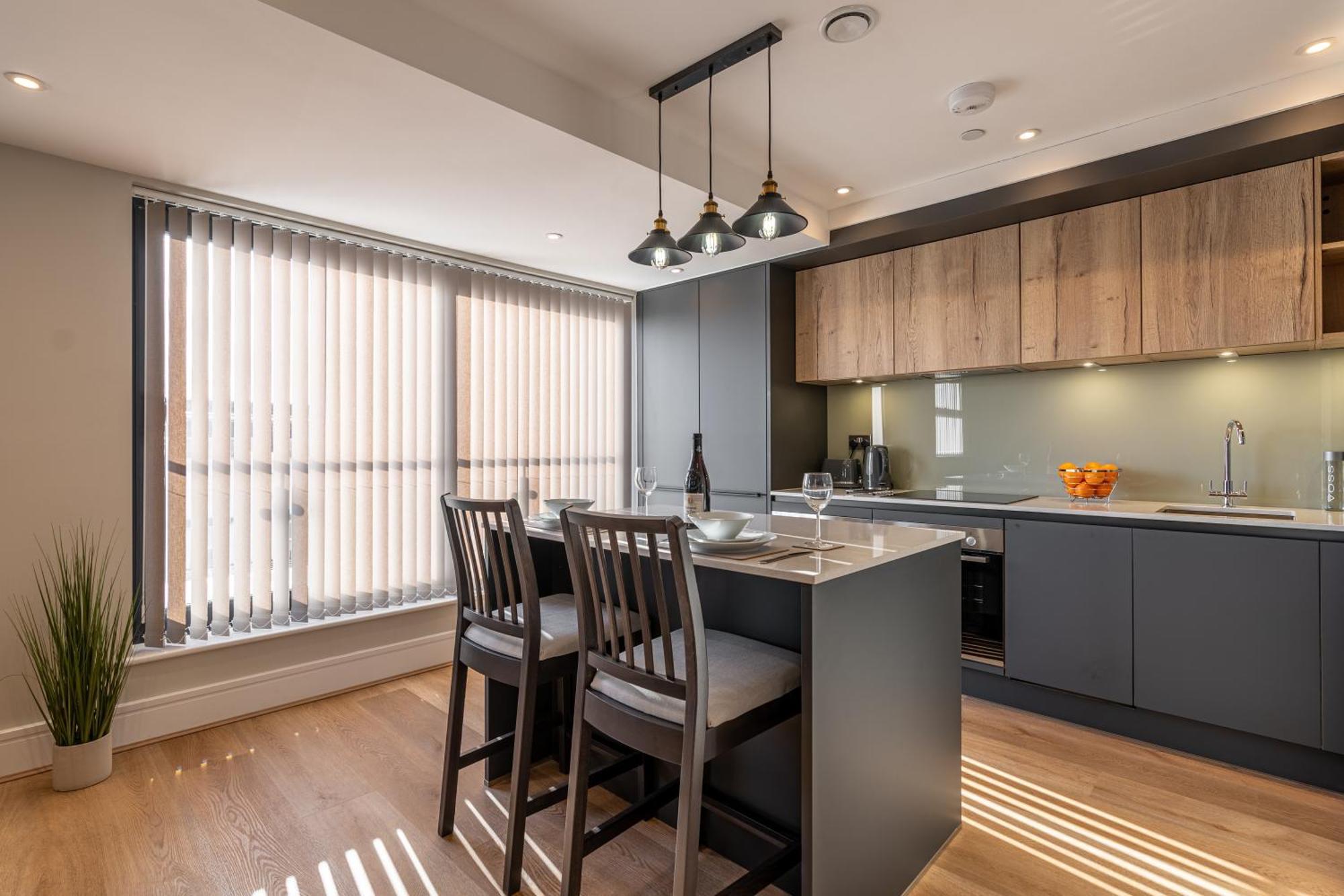 Bond House By Celador Apartments Рединг Екстериор снимка